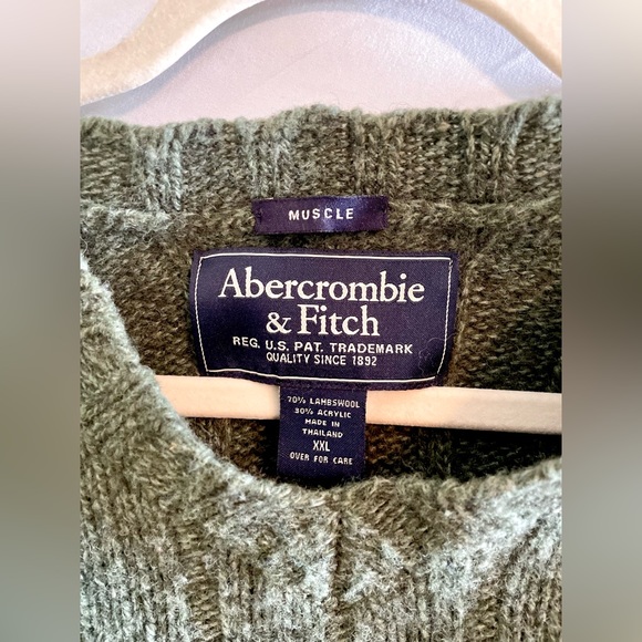 🎀Abercrombie & Fitch Muscle Ribbed Sweater - Picture 2 of 4